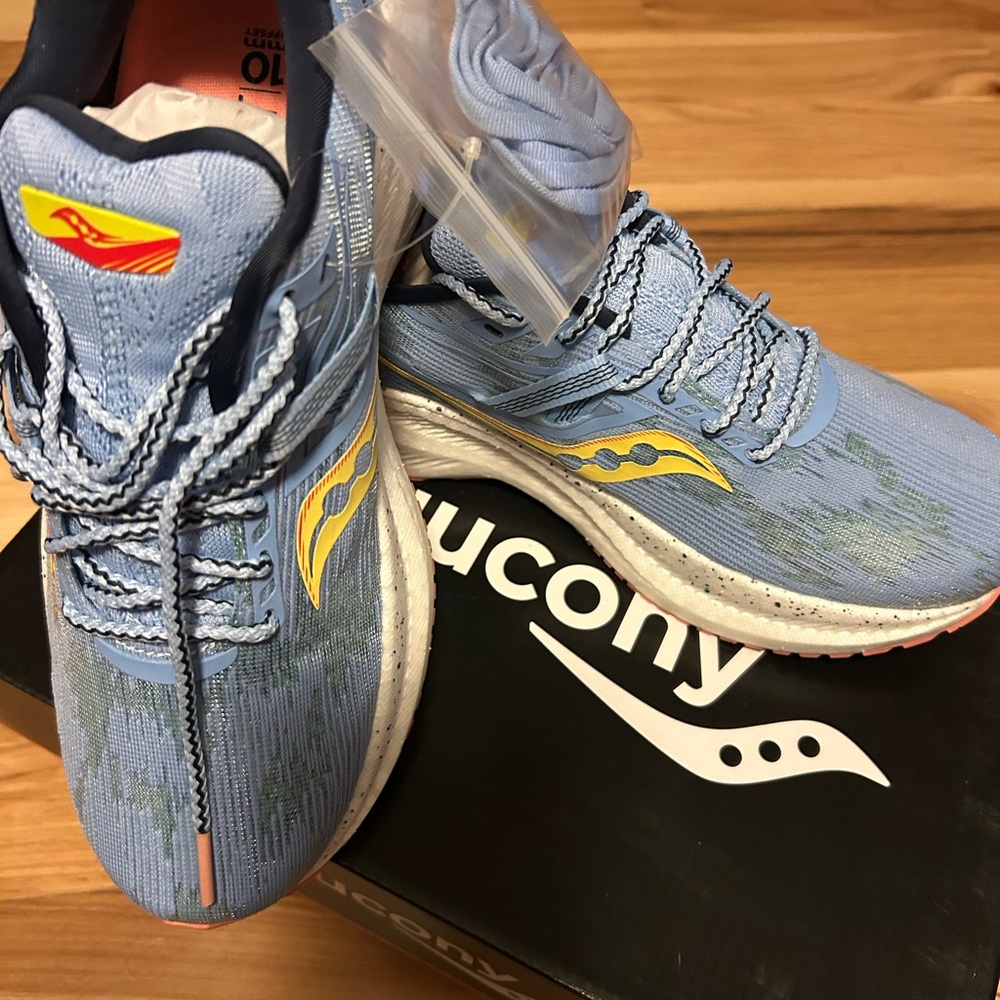 Saucony Blue Running Shoes